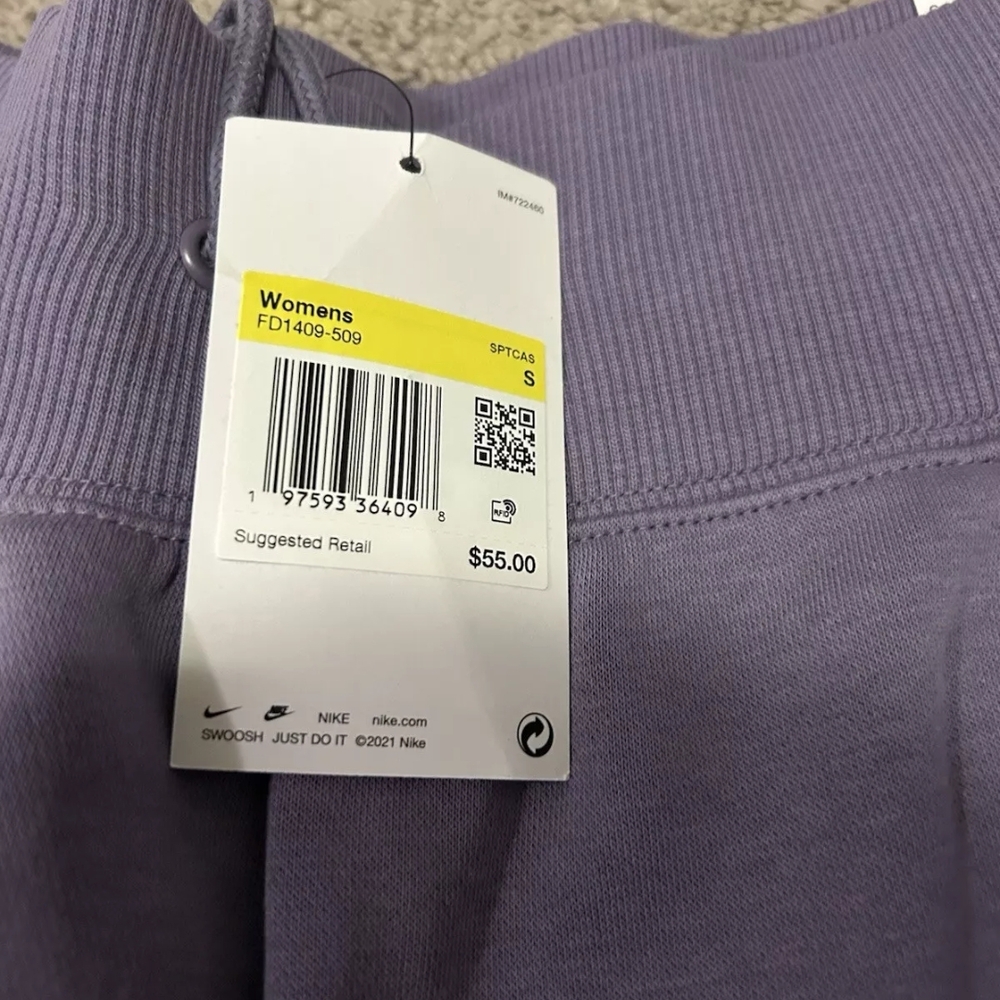 Nike Women's Purple Sweatpants